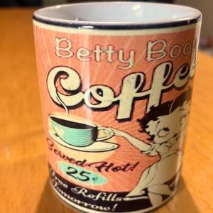 Sublimation Betty Boop 12 oz mug.
